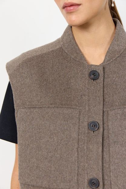 Levetē Room Owa Waistcoat - Camel