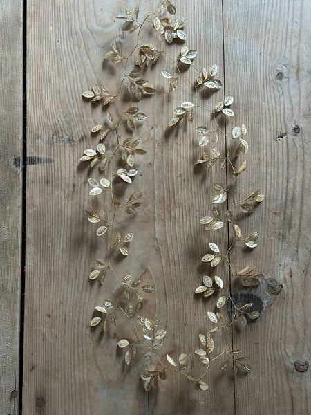 Bungalow Leaf Garland