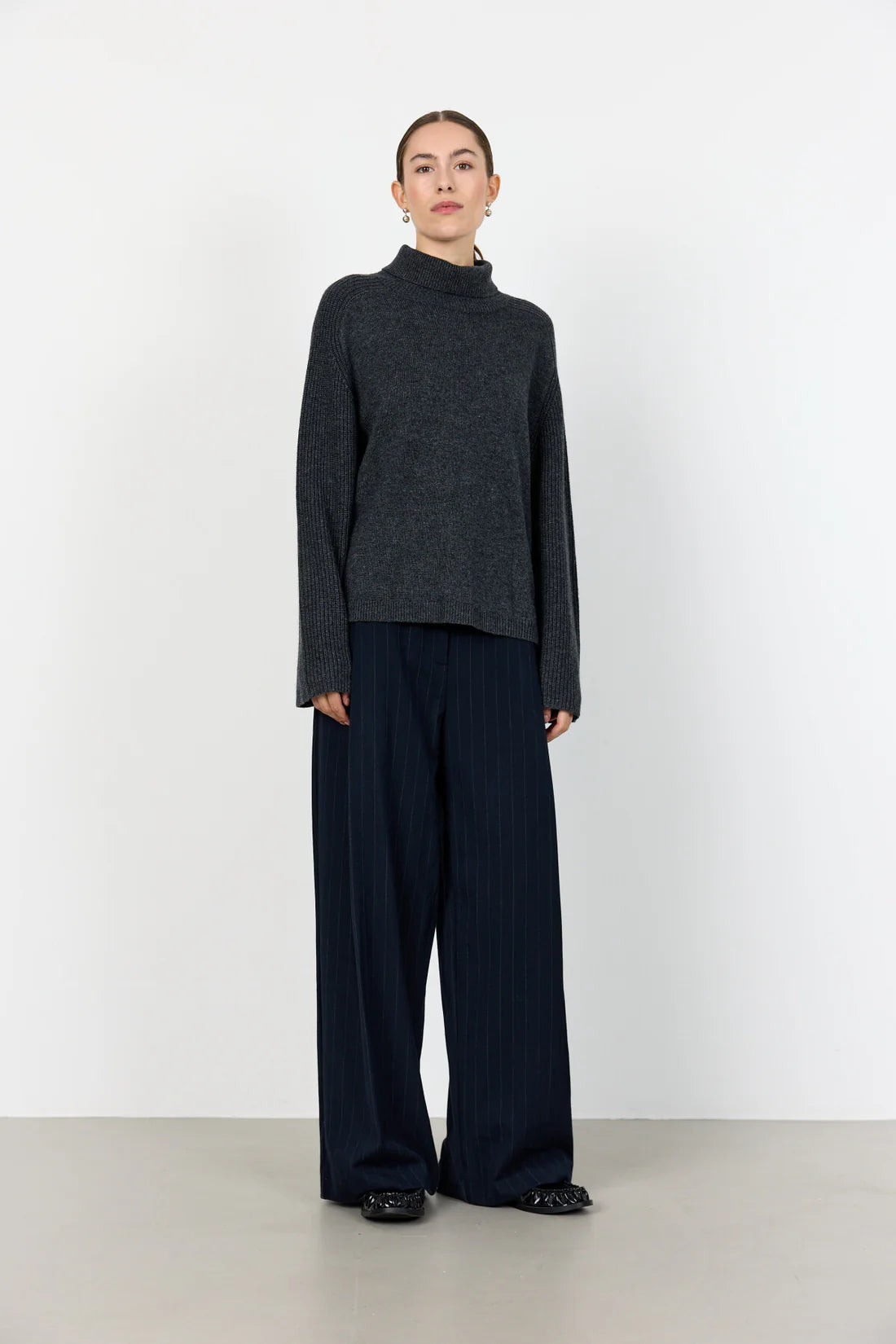 Levete Knit Dark Grey