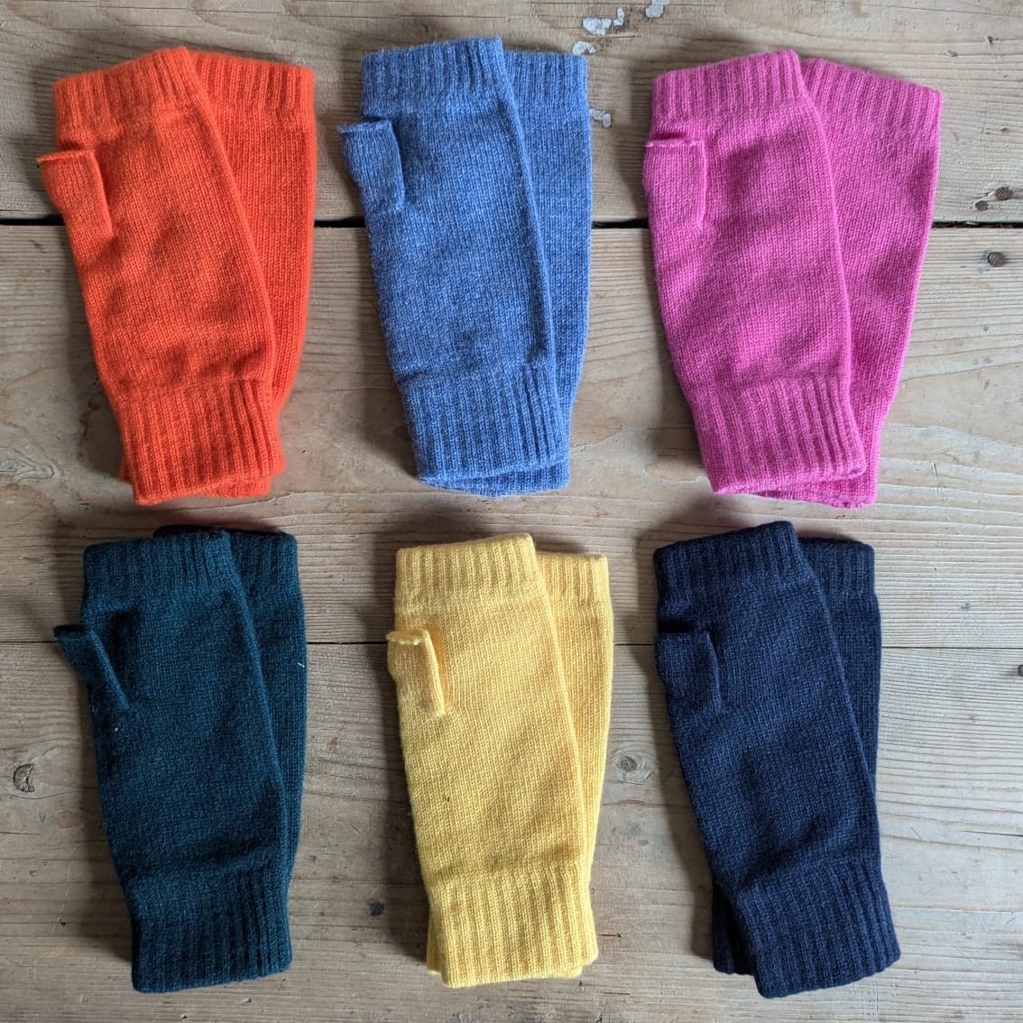 Pod & Pip Cashmere Mitts