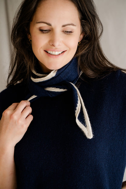 Cashmere Spindle Scarf Navy