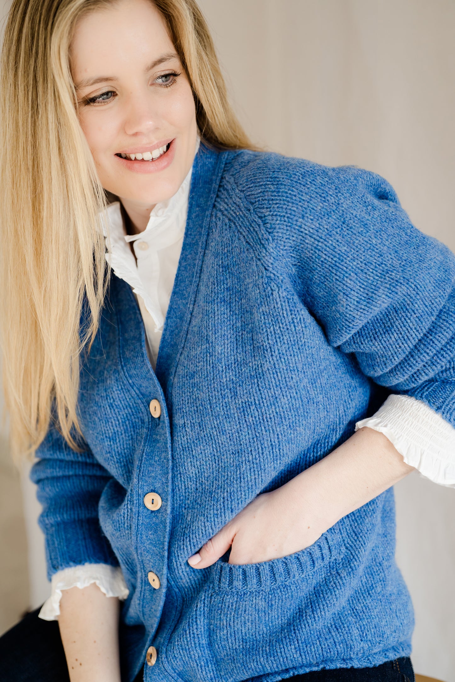 Laura Cardigan Mid Blue